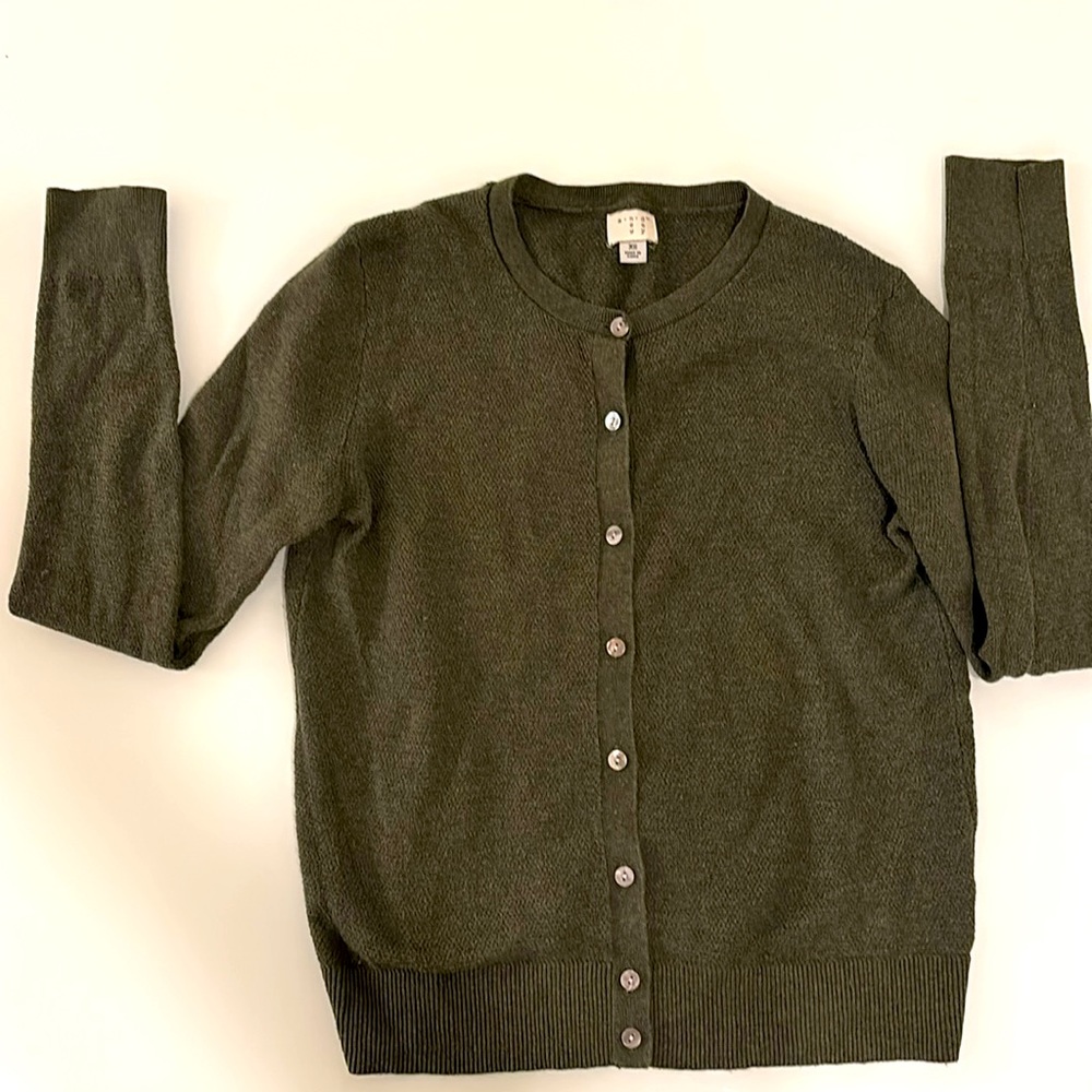 and Eawy Hunter Green Button Up Cardigan